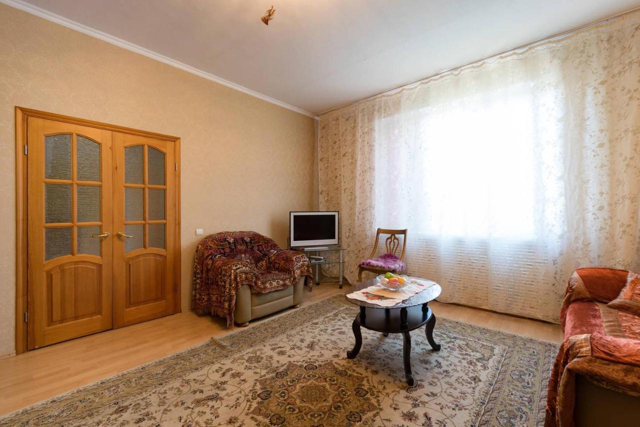 Guest House On Maksimova 9 Almaty Ngoại thất bức ảnh